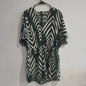 SHEIN Elegant Green and White V Neck Romper Size Large